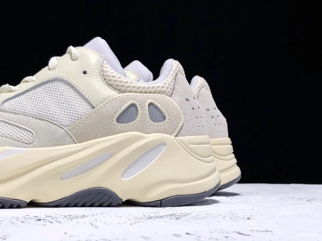 EG7596 Yeezy Adidas 700 Analog Boost 0823